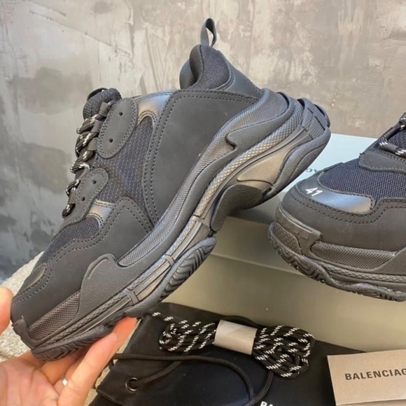 Balenciaga Triple S Black size 41 for sale main image 5